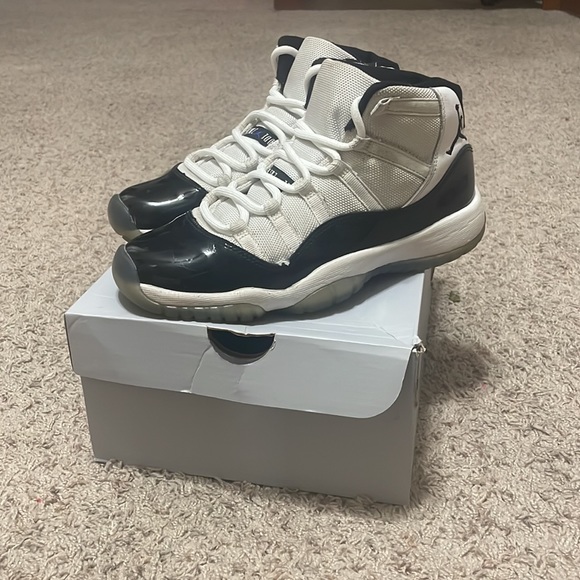 Jordan concord 11s - Picture 3 of 4